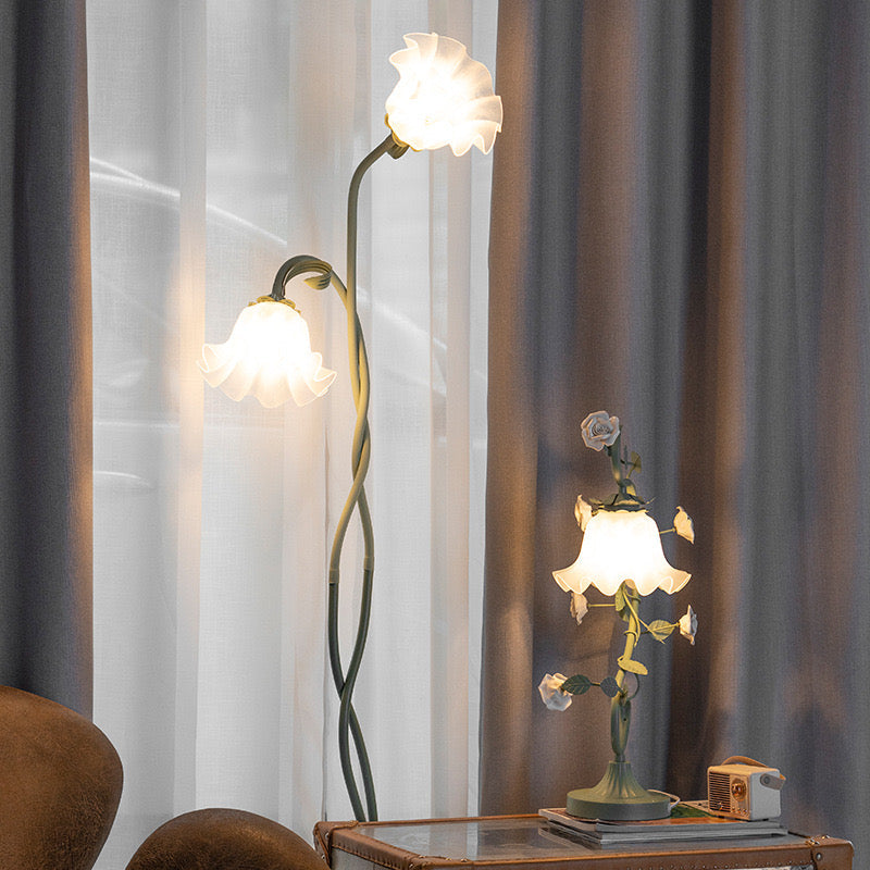 Flower Floor Lamp with Adjustable Petals – 3-Color Dimmable Blooming Light