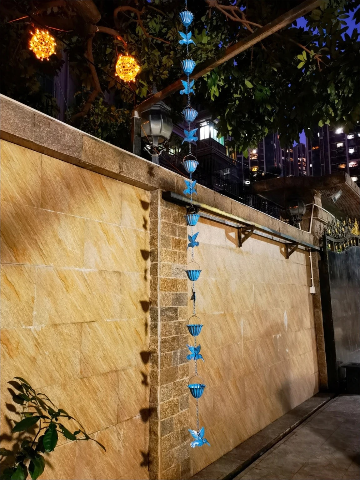 Hummingbird & Blue Flower Rain Chain 94-Inch Decorative Garden Downspout Alternative