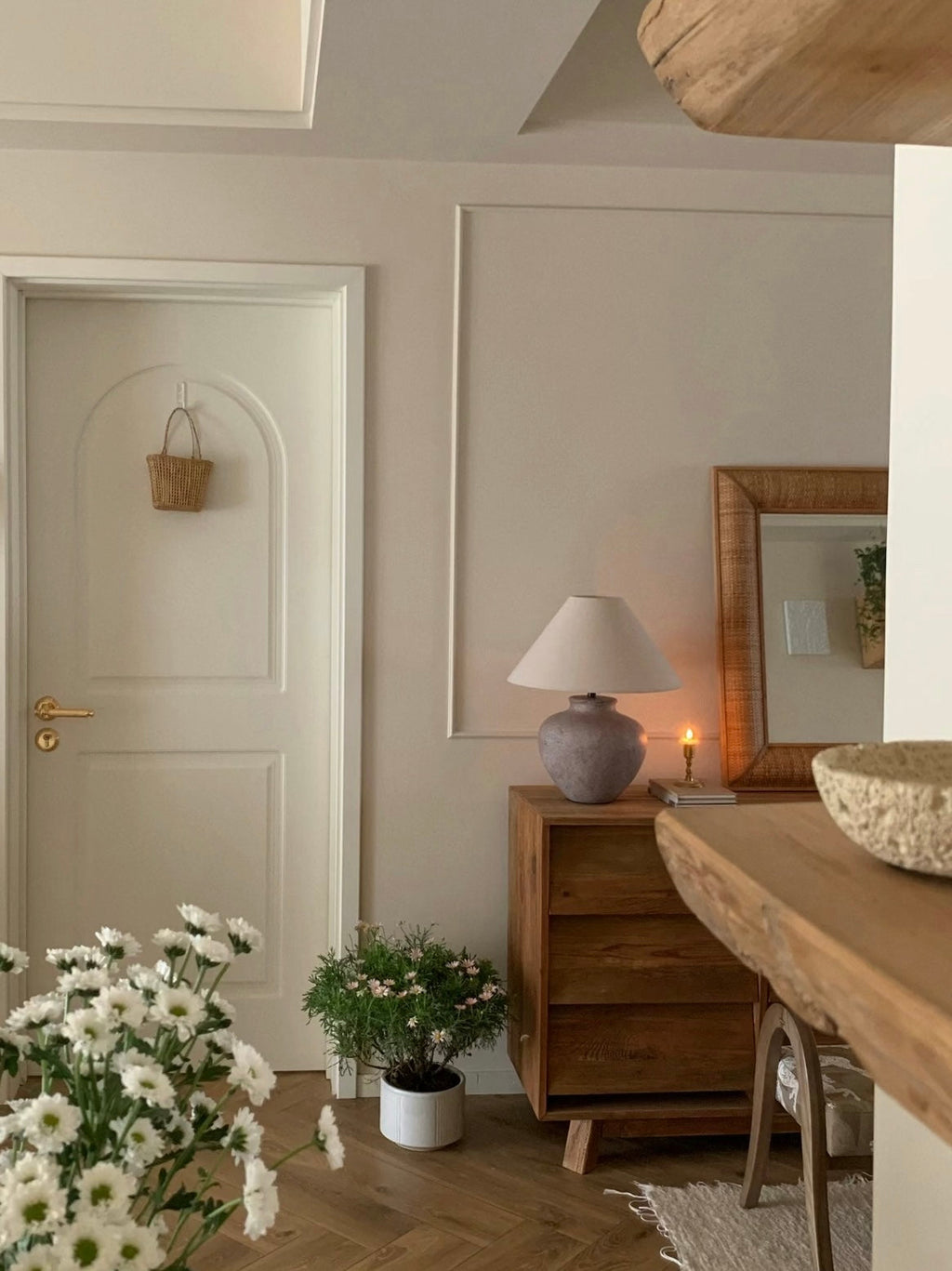 Rustic Ceramic Table Lamp – Minimalist Wabi-Sabi Style Light