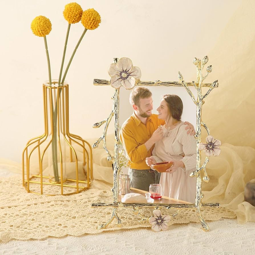 Floral Wedding Metal Picture Frame – Elegant 4x6 & 5x7 Sizes