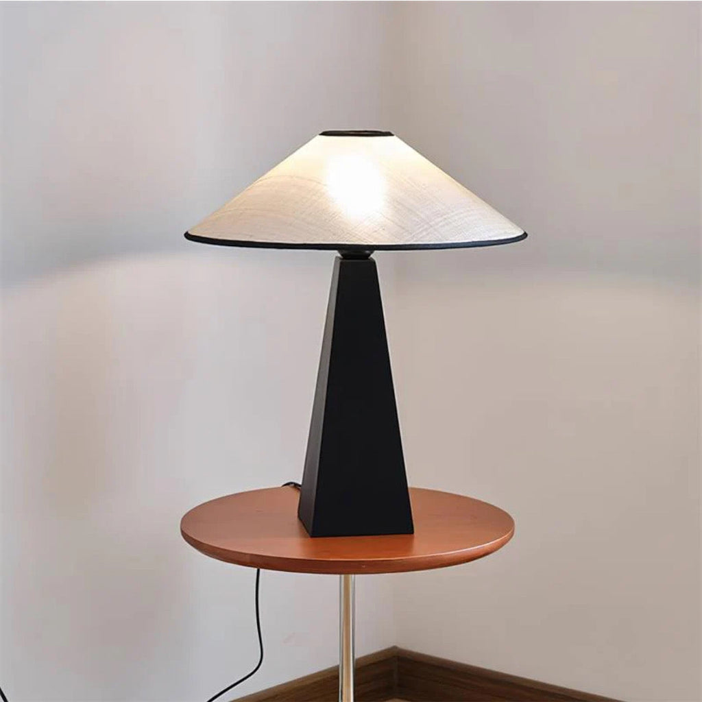 Minimalist Black Table Lamp with Linen Shade – Modern & Timeless
