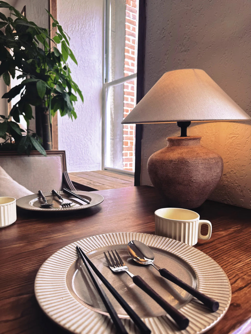 Rustic Ceramic Table Lamp – Minimalist Wabi-Sabi Style Light