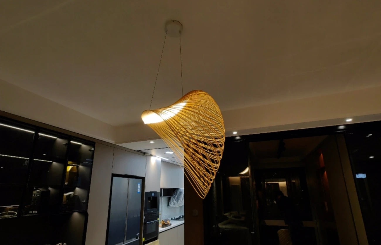 Sculptural Pendant Light – Modern Curved Minimalist Chandelier