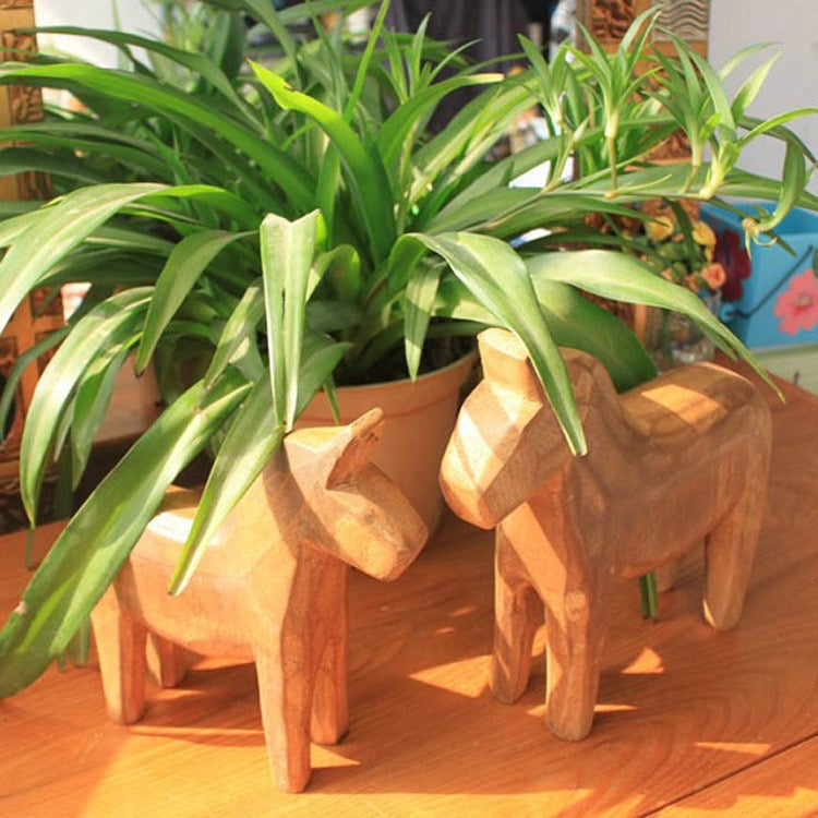 Hand-Carved Wooden Horse Decor Set – Rustic Nordic Minimalist Sculptures (Set of 2)