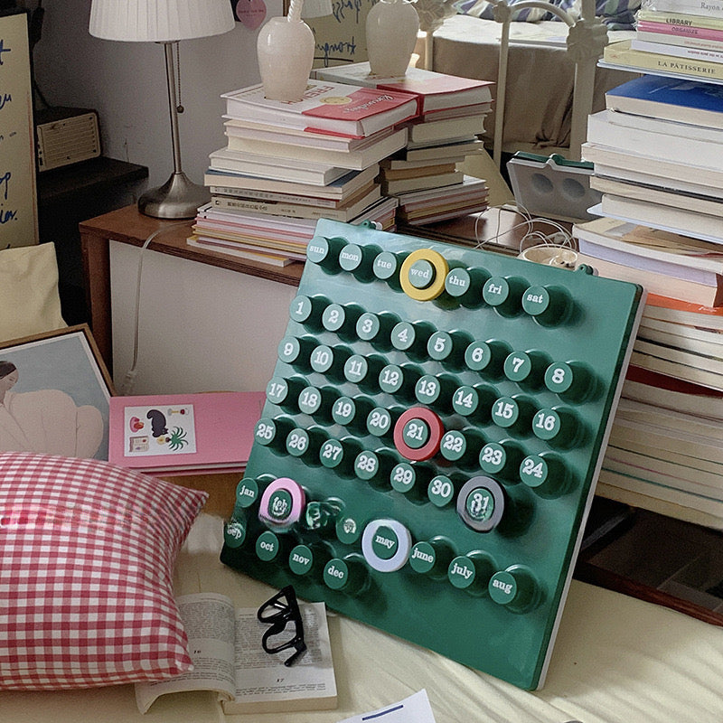 Retro Ring-a-Date Wall Mounted Calendar – Modern Perpetual Design in Green