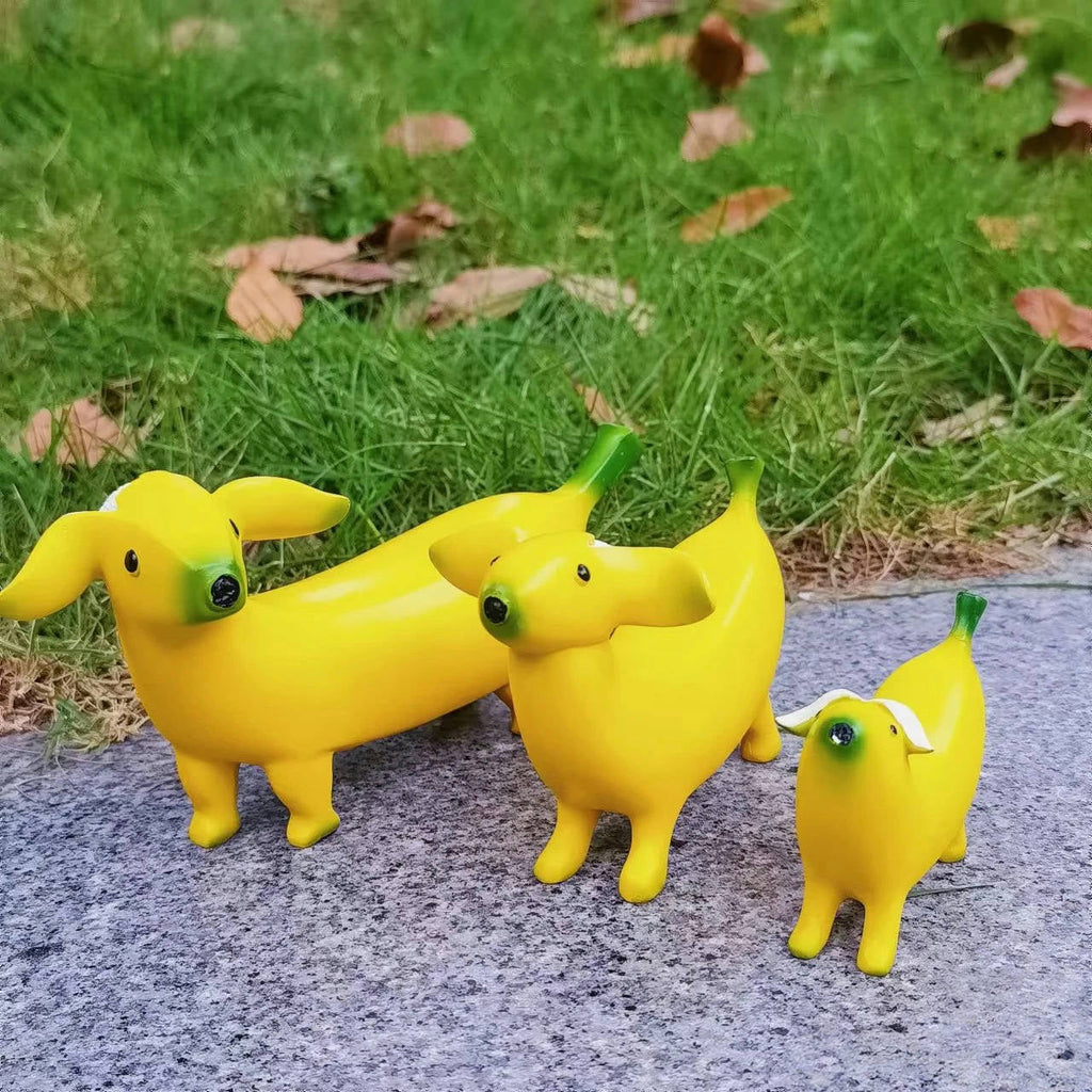 Banana Dog Resin Statue – Whimsical Dachshund Fruit Sculpture for Home, Garden, or Office Decor