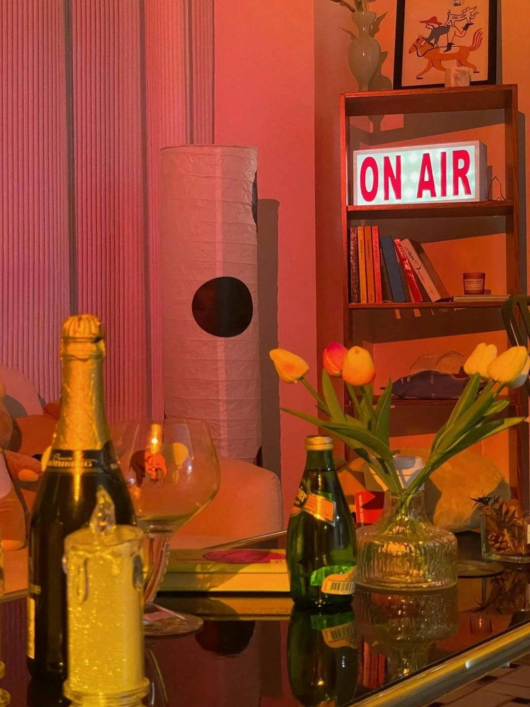 On Air Sign Retro Lightbox Table Lamp – Vintage Vibes, Modern Glow