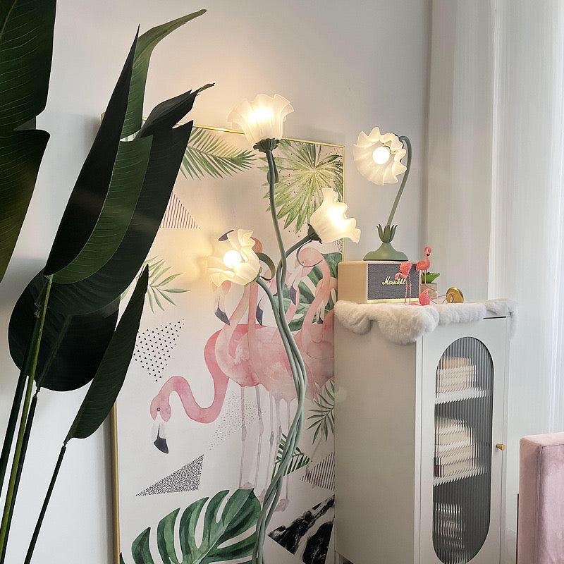 Flower Floor Lamp with Adjustable Petals – 3-Color Dimmable Blooming Light