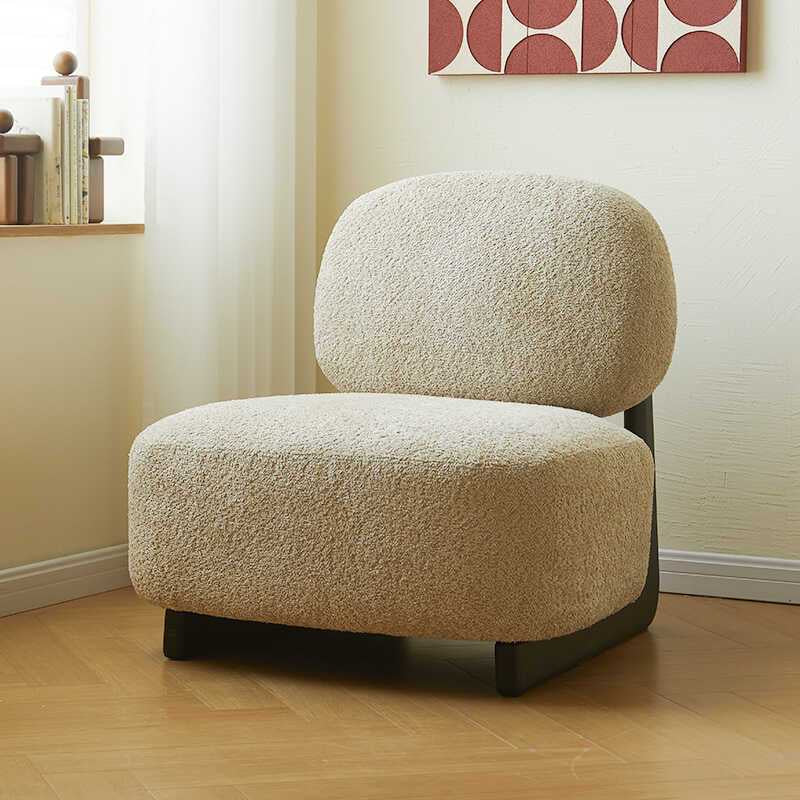 Modern Bouclé Lounge Chair – Plush Upholstered Accent Chair with Wood Base & Pillow for Living Room or Bedroom