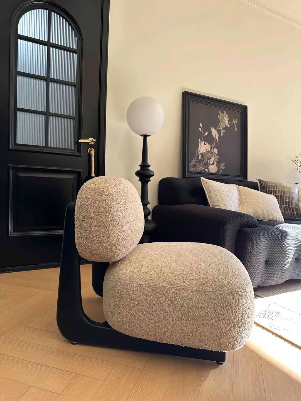 Modern Bouclé Lounge Chair – Plush Upholstered Accent Chair with Wood Base & Pillow for Living Room or Bedroom