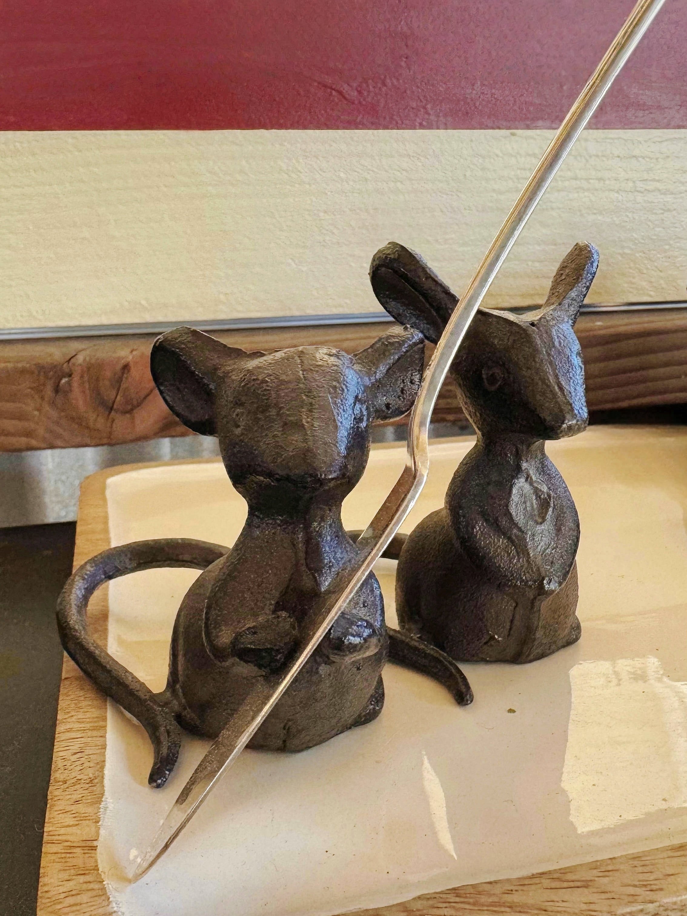 Cast Iron Mouse Figurines – Rustic Vintage Animal Sculptures for Desk or Shelf | Minimalist Industrial Home Decor Accents Set of 2