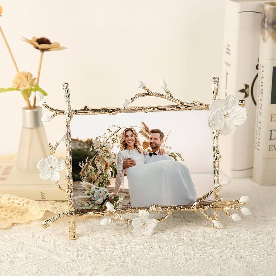 Floral Metal Picture Frame – Elegant 4x6 & 5x7 Sizes