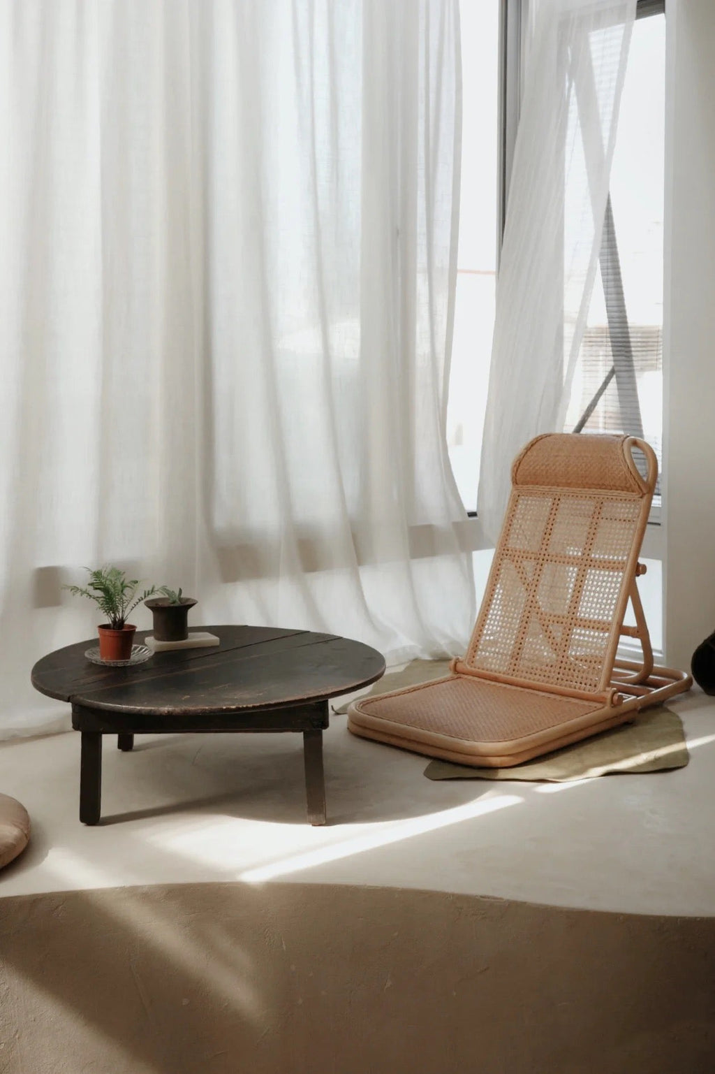 Elegant Rattan Beach Lounger with Adjustable Backrest