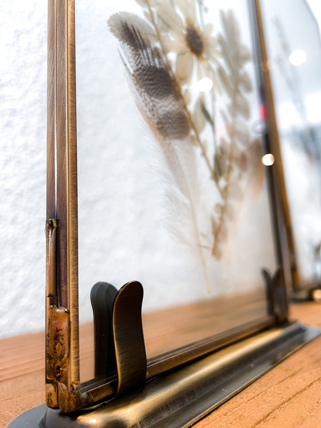 Vagabond Vintage Floating Doubled Sided Glass Standing Picture Frames