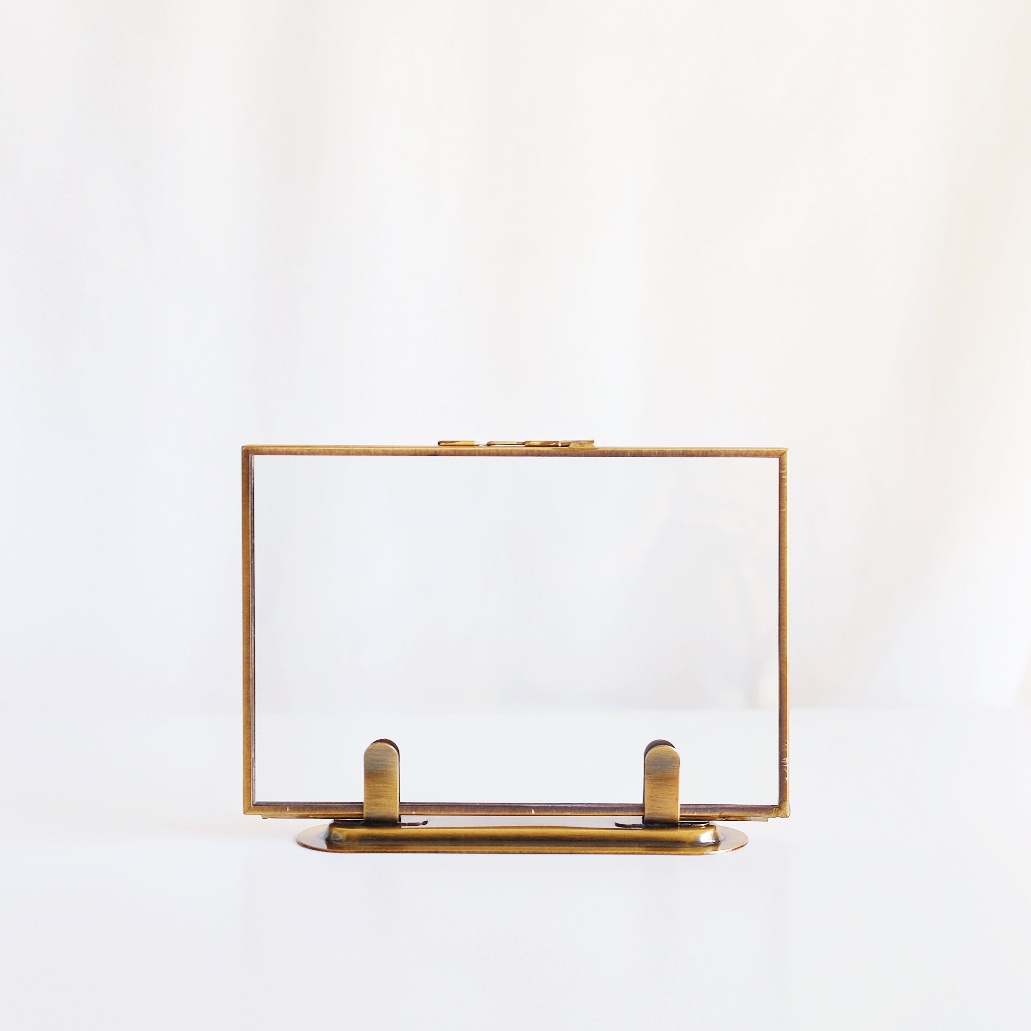 Vagabond Vintage Floating Doubled Sided Glass Standing Picture Frames